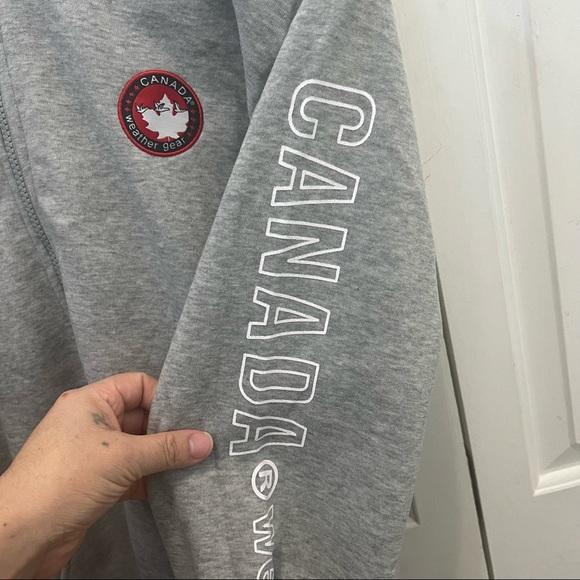 Canada Weather Gear Hoodie size  M - Picture 6 of 12